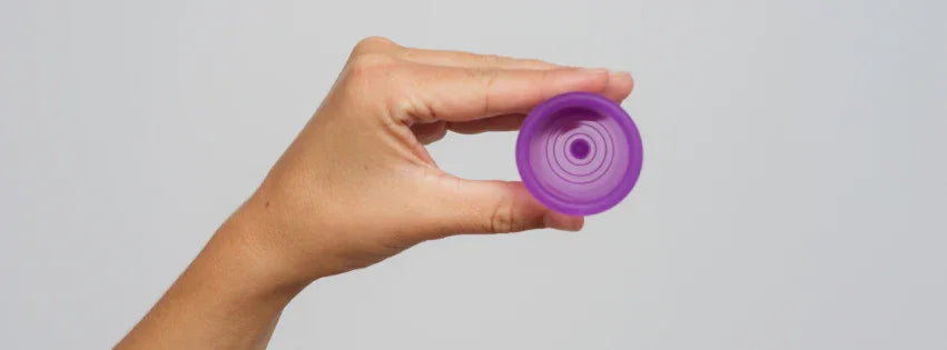Menstrual Disc vs Cup: Which Is Better (Medically Reviewed)